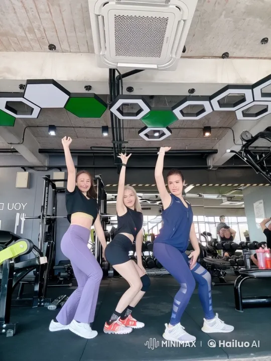 Three Women Practicing Combat Techniques in a Gym Setting – AI Generated Video | Hailuo AI