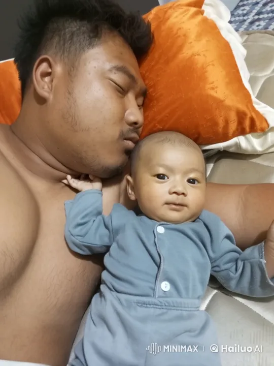 Adult and Baby Engage in Playful Kung Fu Session – AI Generated Video | Hailuo AI