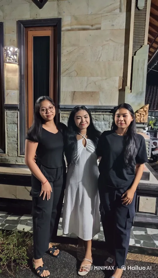 Three Women Perform Synchronized Kungfu Routine – AI Generated Video | Hailuo AI