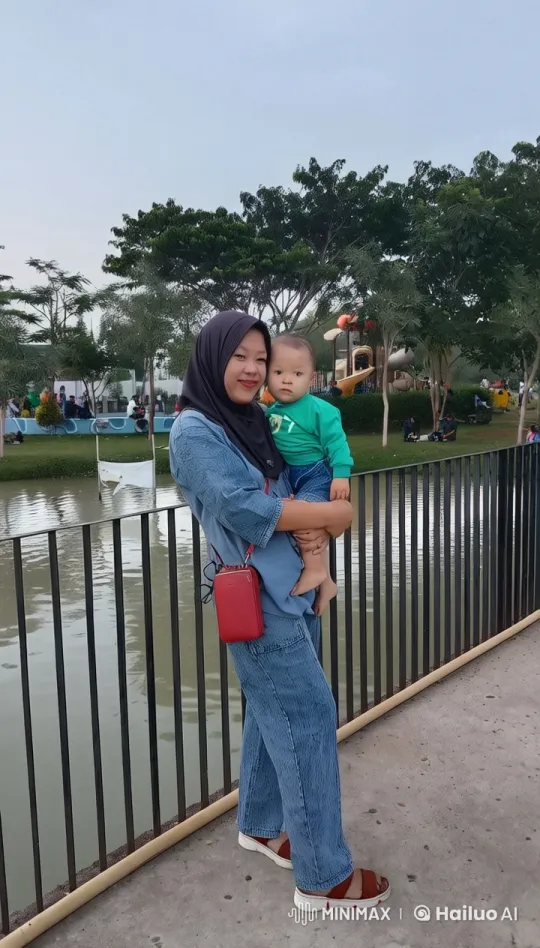 Woman Practices Martial Arts with Child by Water in Live2D Animation – AI Generated Video | Hailuo AI