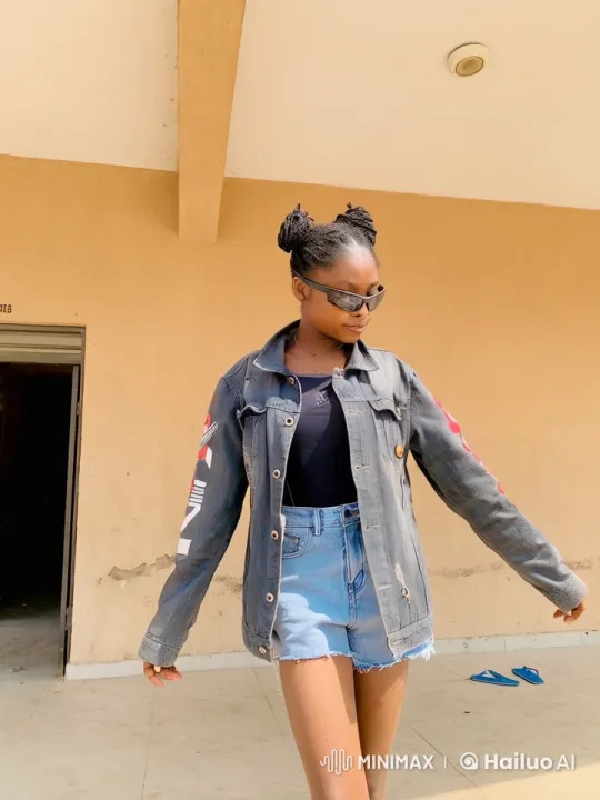 Young Woman Demonstrates Powerful Kung Fu Skills – AI Generated Video | Hailuo AI