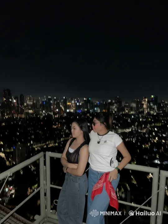 Dynamic Kung Fu Action on Rooftop with City Skyline Background – AI Generated Video | Hailuo AI