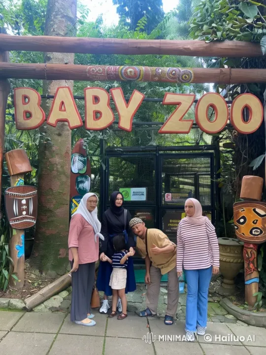 Live2D Animation: Group Performs Kungfu at Baby Zoo Entrance – AI Generated Video | Hailuo AI