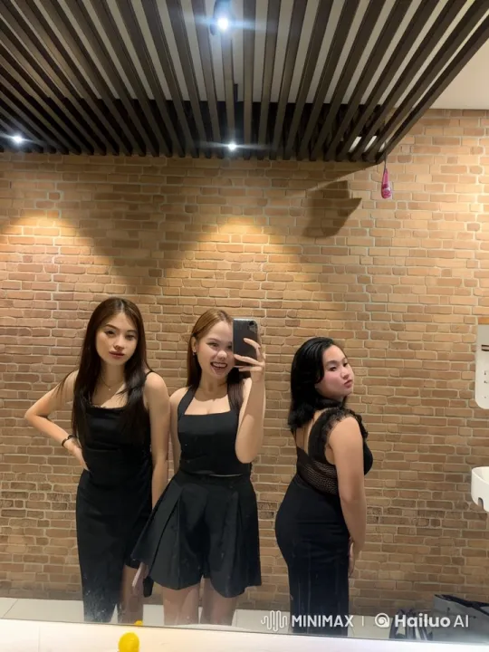 Elegant Women Perform Dynamic Kung Fu in Live2D Animation – AI Generated Video | Hailuo AI