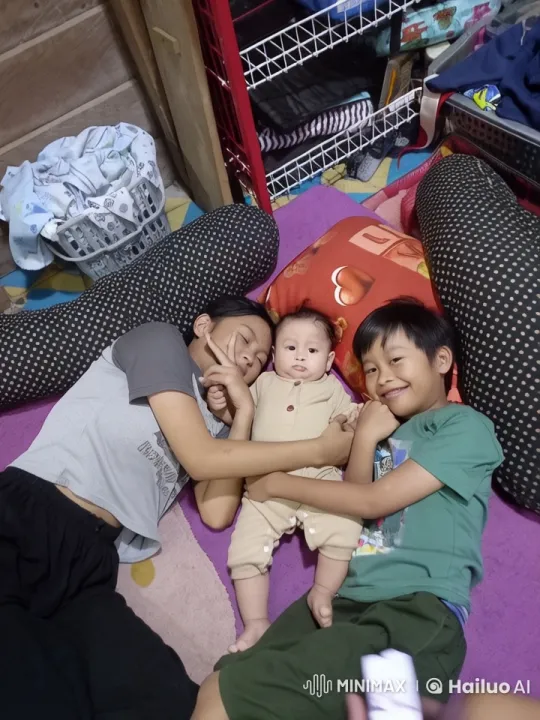 Children's Playful Kungfu Battle in Cozy Room – AI Generated Video | Hailuo AI