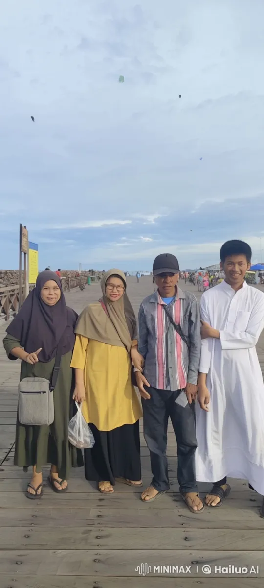 Live2D Kungfu Fight on Boardwalk – AI Generated Video | Hailuo AI