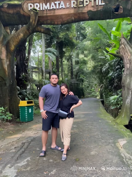 Live2D Animated Kungfu Duo in Tropical Forest Setting – AI Generated Video | Hailuo AI