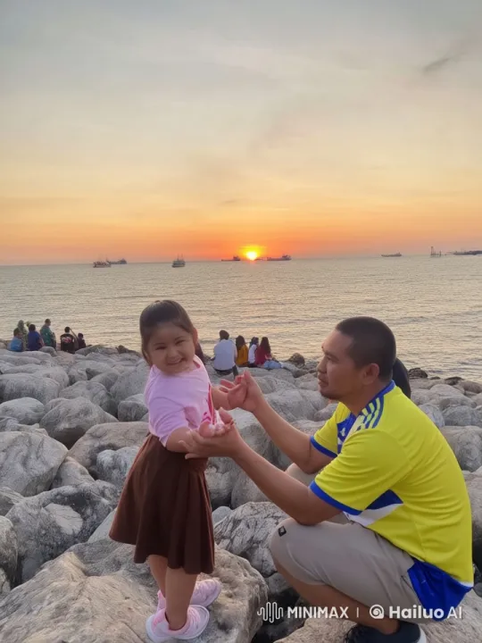 Parent and Child Practicing Kung Fu at Sunset – AI Generated Video | Hailuo AI