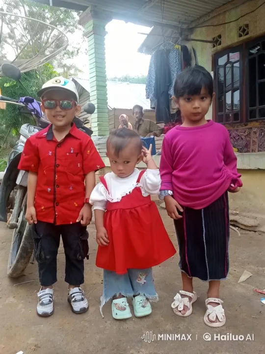 Children's Playful Imaginary Kungfu Fight in Rural Yard – AI Generated Video | Hailuo AI