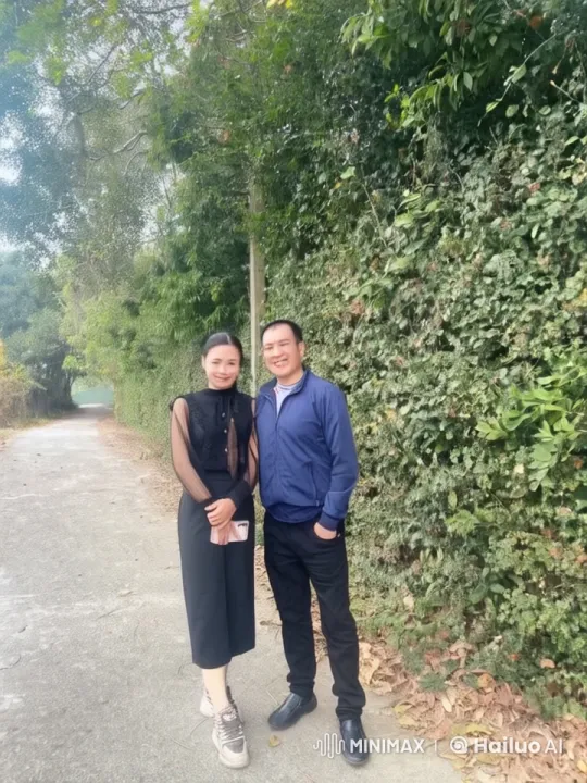 Couple Performs Kung Fu on Path in Live2D Animation – AI Generated Video | Hailuo AI