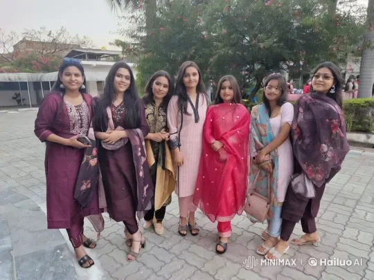 Girls in Traditional Attire Animated in Courtyard – AI Generated Video | Hailuo AI