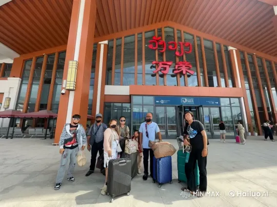 Travelers Perform Kung Fu at Modern Train Station – AI Generated Video | Hailuo AI