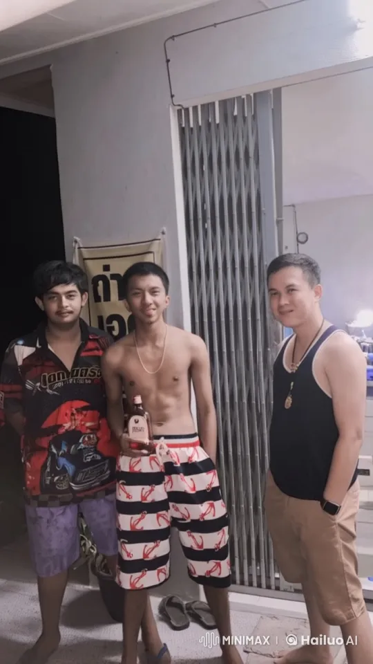 Dynamic Live2D Martial Arts Scene with Three Men – AI Generated Video | Hailuo AI