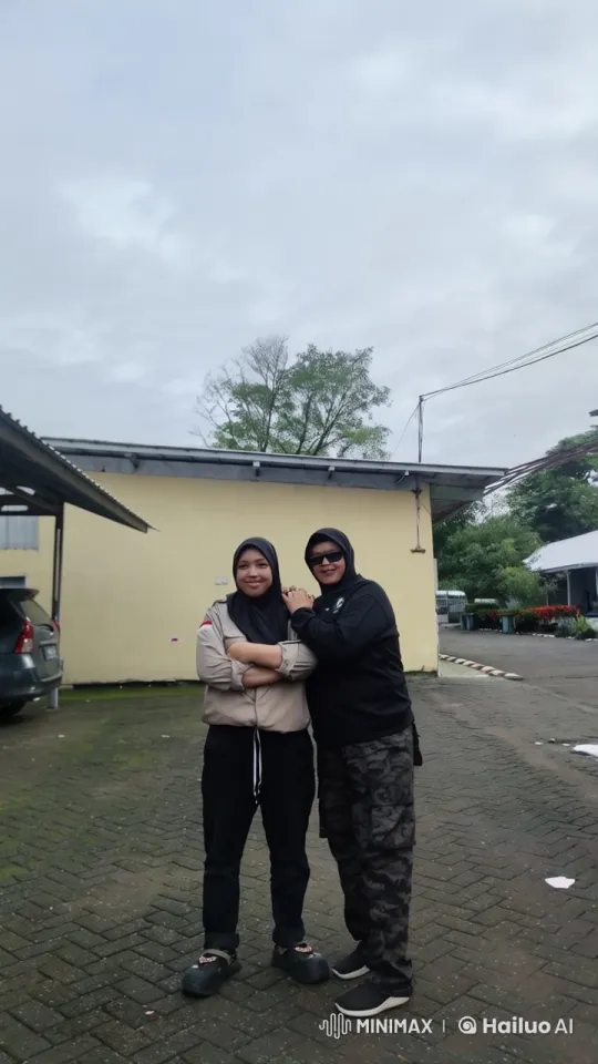 Two Friends Embrace in Overcast Setting with Gentle Movement – AI Generated Video | Hailuo AI