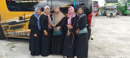 Women Display Kungfu Skills on Colorful Bus Background – AI Generated Video | Hailuo AI