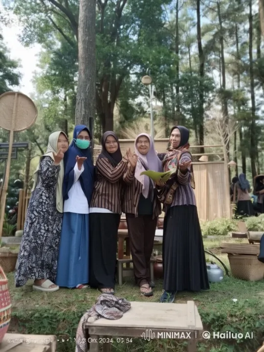 Traditional Chinese Kung Fu Display by Five Women – AI Generated Video | Hailuo AI