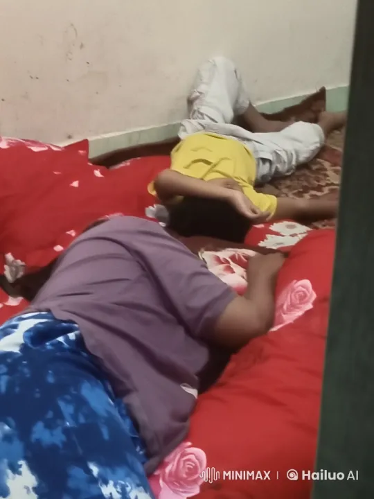 Children Resting on Animated Floral Bedding – AI Generated Video | Hailuo AI