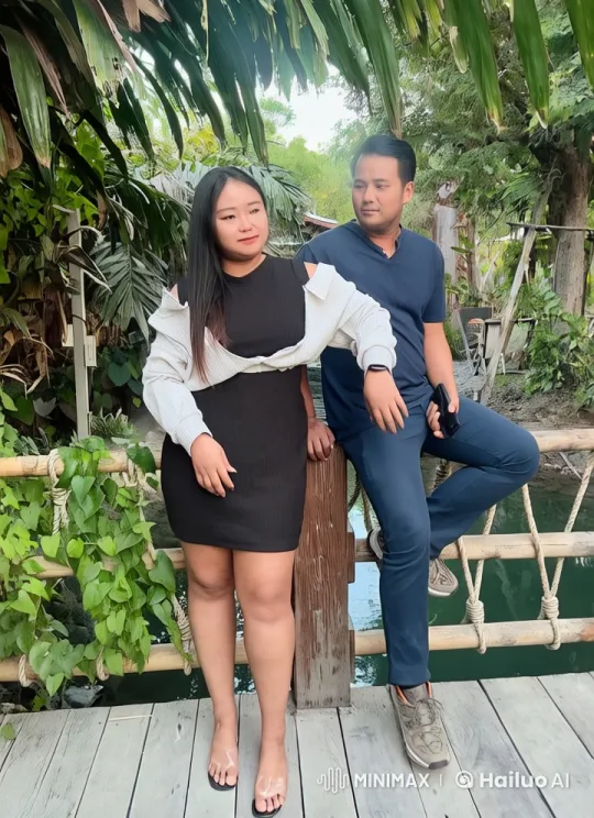 Live2D Action: Kung Fu Couple on Bridge with Dynamic Moves – AI Generated Video | Hailuo AI