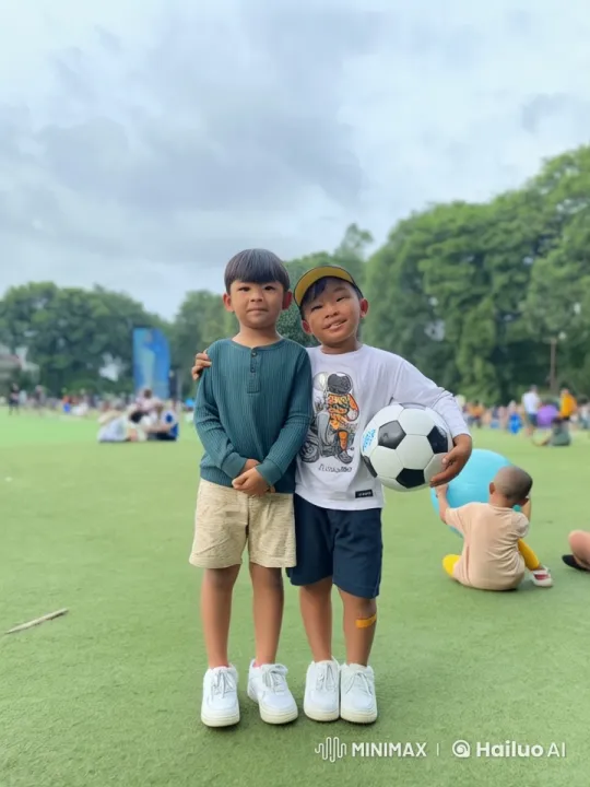 Boys Practice Kung Fu in Animated Live2D Video – AI Generated Video | Hailuo AI