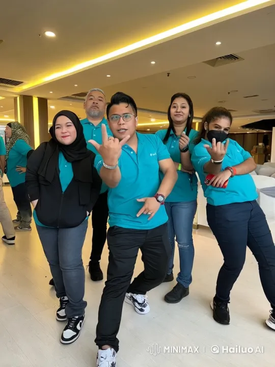 Kung Fu Performer Showcases Skills in Modern Office Setting – AI Generated Video | Hailuo AI