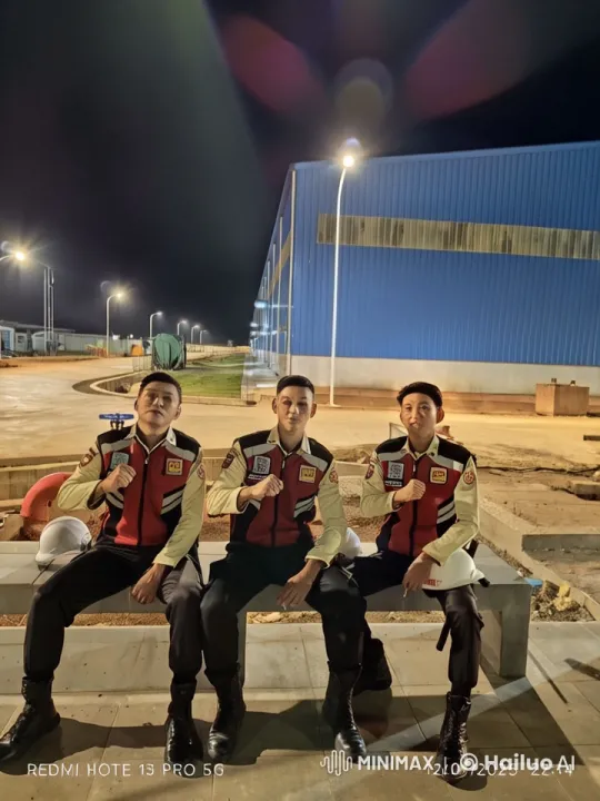 Nighttime Martial Arts Display at Construction Site – AI Generated Video | Hailuo AI