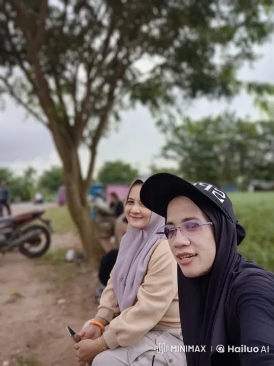 Live2D Animation: Hijabi Practitioners of Wing Chun Kung Fu – AI Generated Video | Hailuo AI