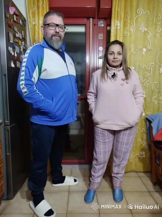 Couple in Pajamas Engages in Kung Fu Battle – AI Generated Video | Hailuo AI