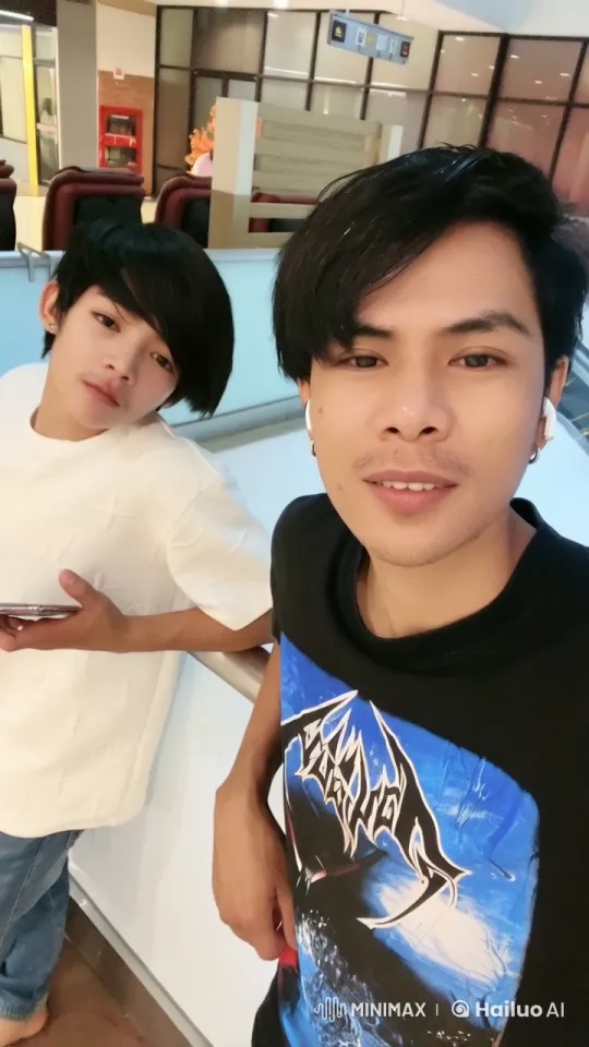 Casual Kungfu Fight Between Two Young Individuals – AI Generated Video | Hailuo AI