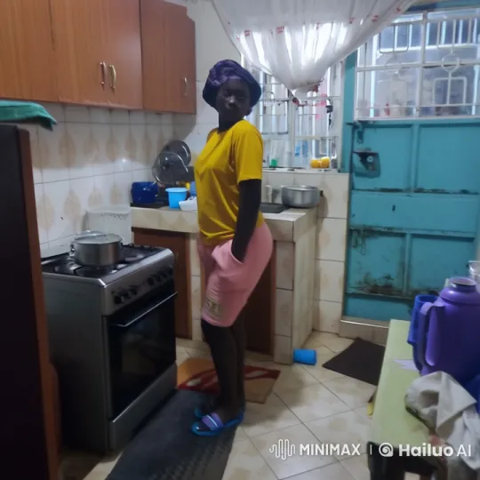 Kungfu Master in Kitchen Showcases Skills – AI Generated Video | Hailuo AI