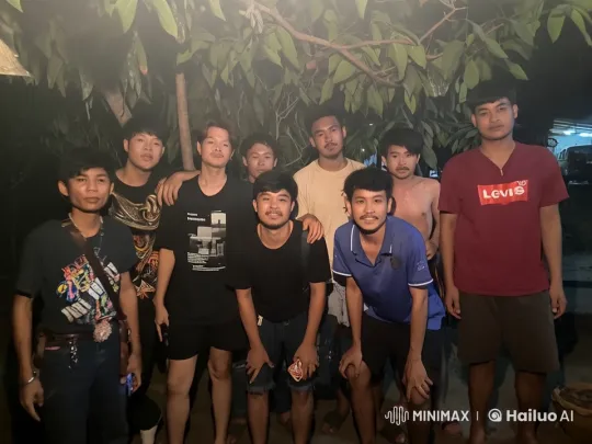 Nighttime Kung Fu Demonstration by Eight Young Men – AI Generated Video | Hailuo AI