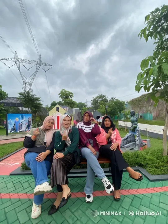 Four Friends Perform Synchronized Kungfu in Park – AI Generated Video | Hailuo AI