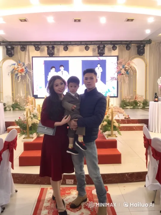 Family Showcases Martial Arts Skills in Elegant Setting – AI Generated Video | Hailuo AI