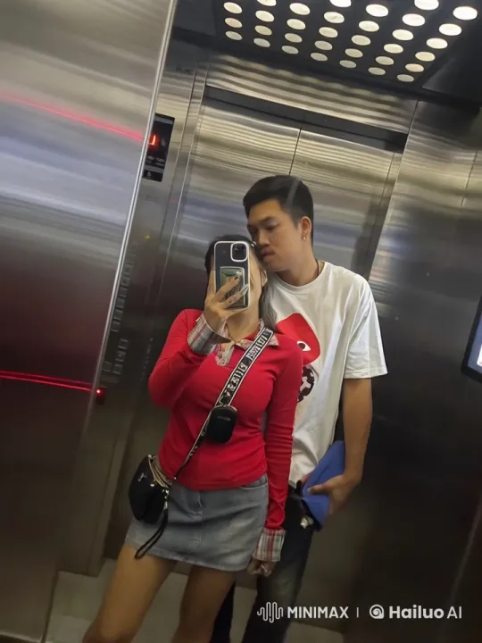 Young Couple's Playful Kung Fu Sequence in Elevator – AI Generated Video | Hailuo AI
