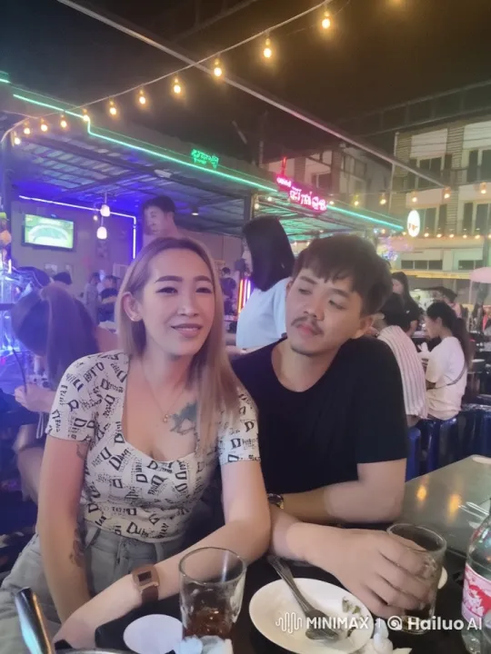 Neon-Lit Bar: Martial Artists' Dynamic Display – AI Generated Video | Hailuo AI