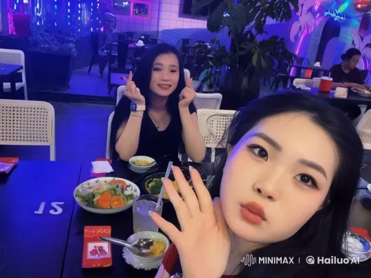Woman Performs Kung Fu in Animated Neon Restaurant – AI Generated Video | Hailuo AI