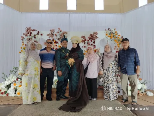 Malay Wedding Celebration with Traditional Attire – AI Generated Video | Hailuo AI