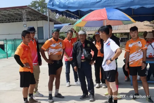 Kung Fu Master Showcases Skills in Outdoor Setting – AI Generated Video | Hailuo AI
