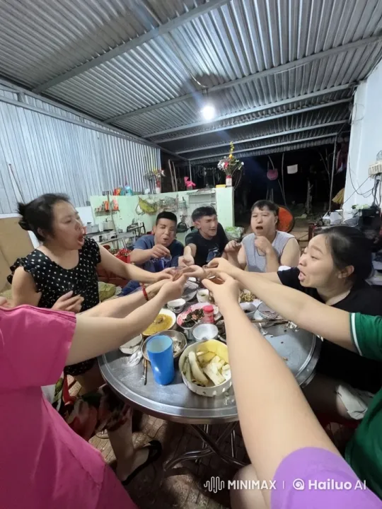 Dinner Table Transforms into Energetic Kung Fu Arena – AI Generated Video | Hailuo AI