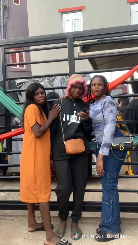 Urban Fashion Statements with Animated Interactions – AI Generated Video | Hailuo AI