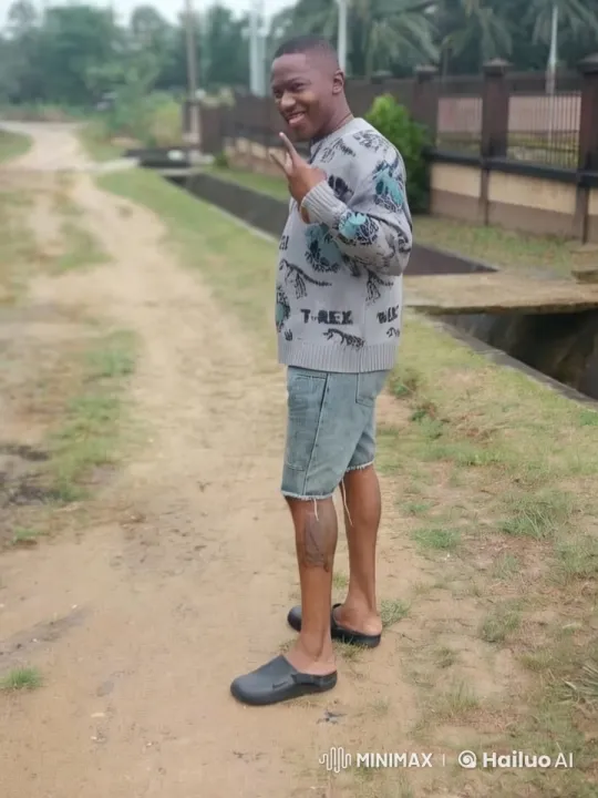 Rural Path Kung Fu Display with Dinosaur Sweater – AI Generated Video | Hailuo AI