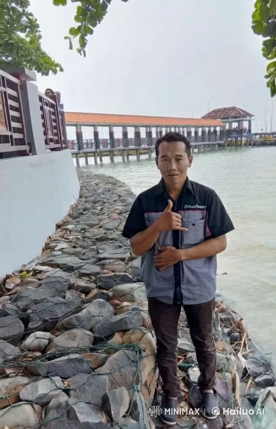Man Walks with White Tiger by Serene Waterfront – AI Generated Video | Hailuo AI