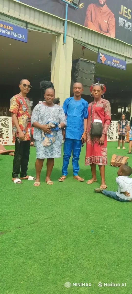 Traditional African Attire Kung Fu Fight in Outdoor Setting – AI Generated Video | Hailuo AI