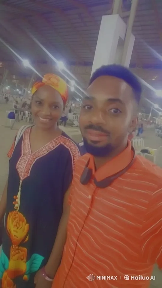 Live2D Animation: Two Individuals in a Bright Indoor Space – AI Generated Video | Hailuo AI