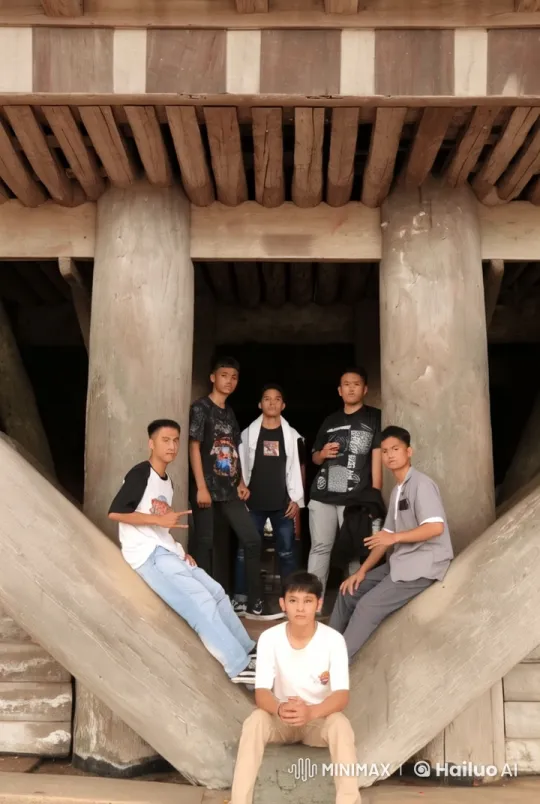 Ancient Wooden Structure: Dynamic Kungfu Performance – AI Generated Video | Hailuo AI