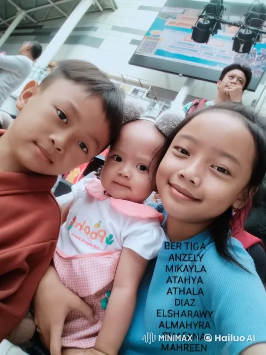 Family Live2D Video: Child in 'Pooh' Bib Performs Kung Fu – AI Generated Video | Hailuo AI