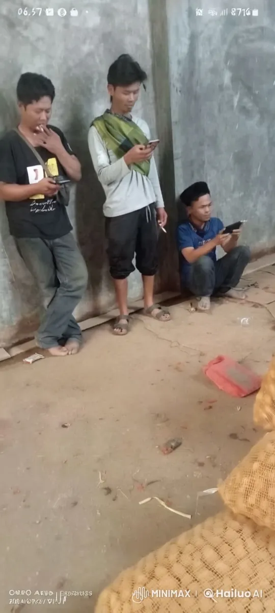 Young Men Display Kungfu Skills in Bare Concrete Room – AI Generated Video | Hailuo AI