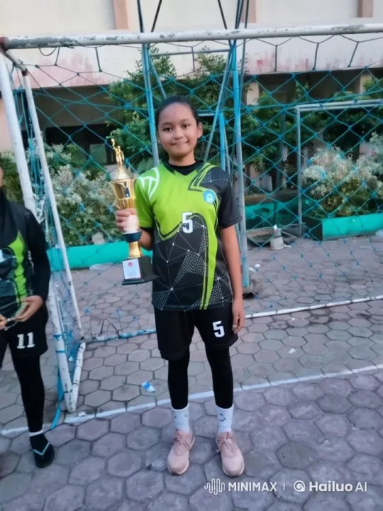 Victorious Athlete Showcases Trophy in Live2D Animation – AI Generated Video | Hailuo AI