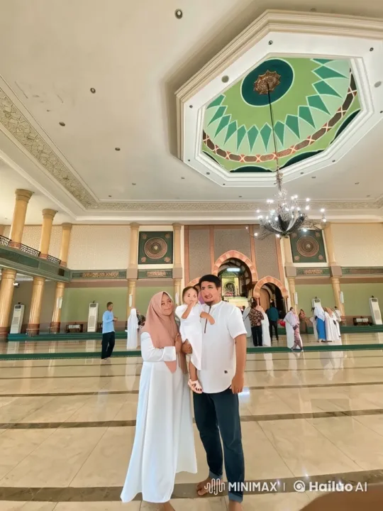 Traditional Chinese Kungfu Display in Grand Hall Setting – AI Generated Video | Hailuo AI