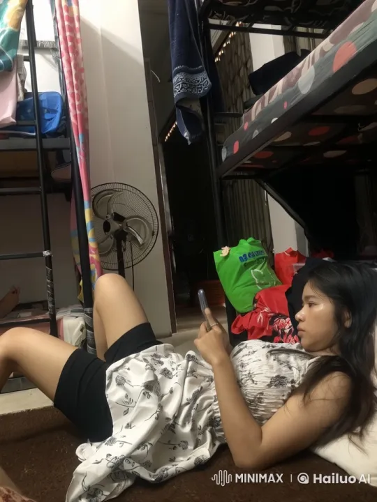 Young Woman Demonstrates Kungfu Skills in Live2D Animation – AI Generated Video | Hailuo AI