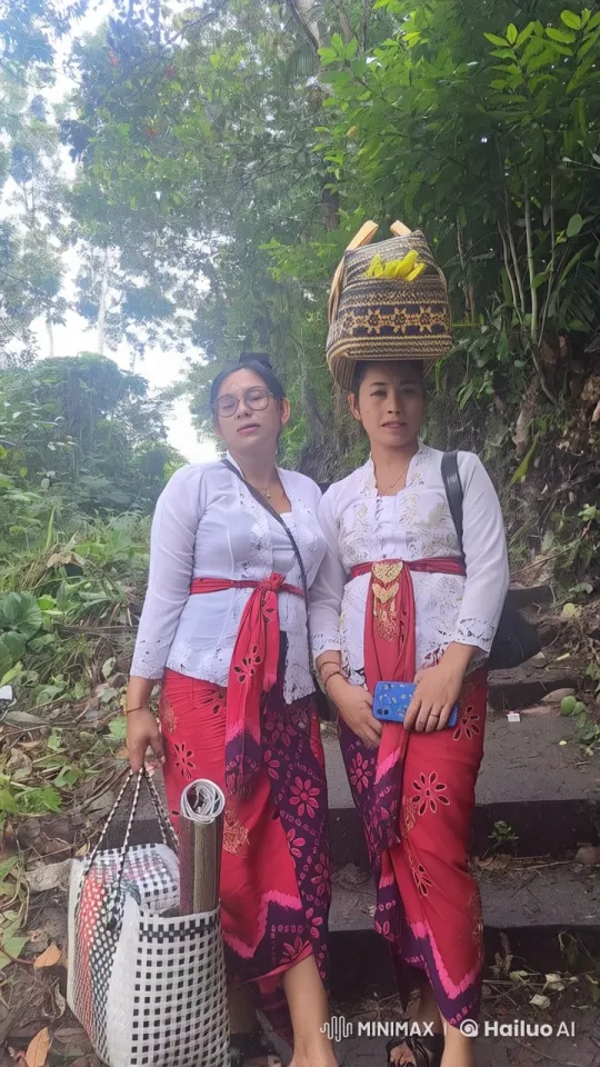 Traditional Garb Ninja Kungfu Duo in Serene Setting – AI Generated Video | Hailuo AI